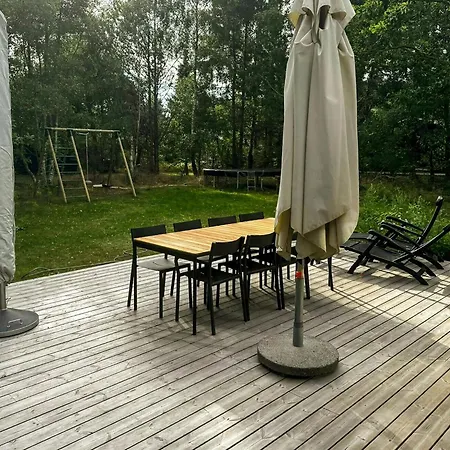 Architect-designed House By Gudmindrup *